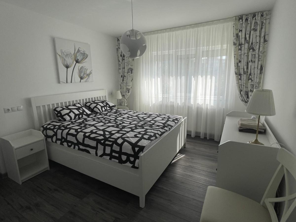 Vulcan Apartment Buzău Esterno foto